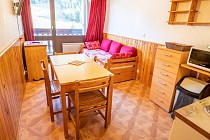 Studio + cabine voor max. 4 pers. (huisnr. 111T)